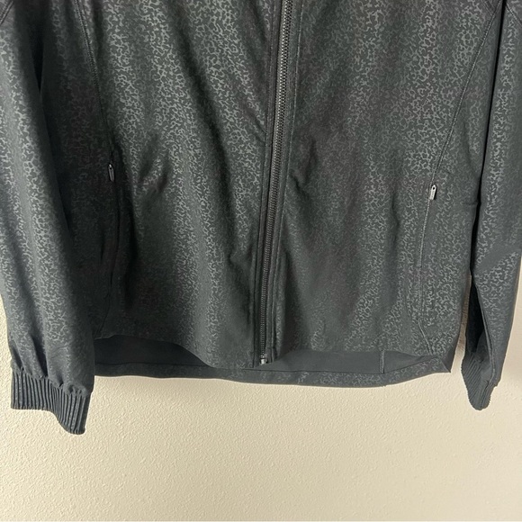 NWOT Athleta Racer Running Free Jacket Printed Black Cosmos Hooded Running Women - Picture 6 of 15